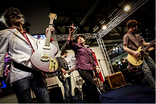 ROLLING STONES, TRIBUTE BAND DONKEYS FOREVER STASERA 9 APRILE COLONNE DI SAN LORENZO